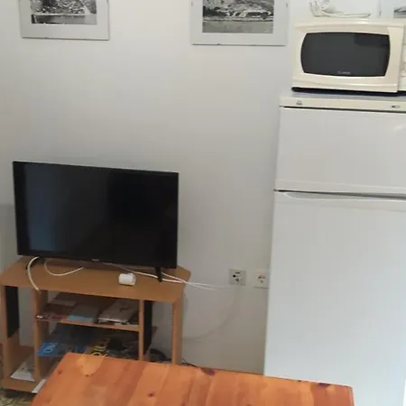 Ivka Apartment *