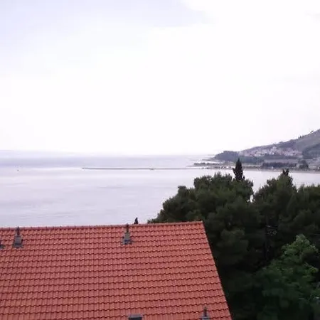 Ivka * Omis